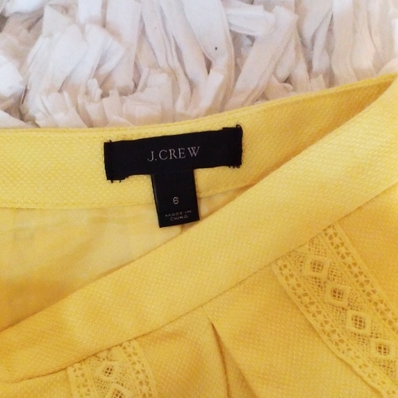 Crew Mini - Picture 2 of 3